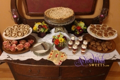 Thanksgiving Dessert Table sm