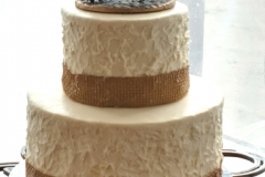 Horseshoe Wedding Cake sm
