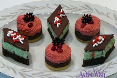 Holiday Dessert Tray sm crop