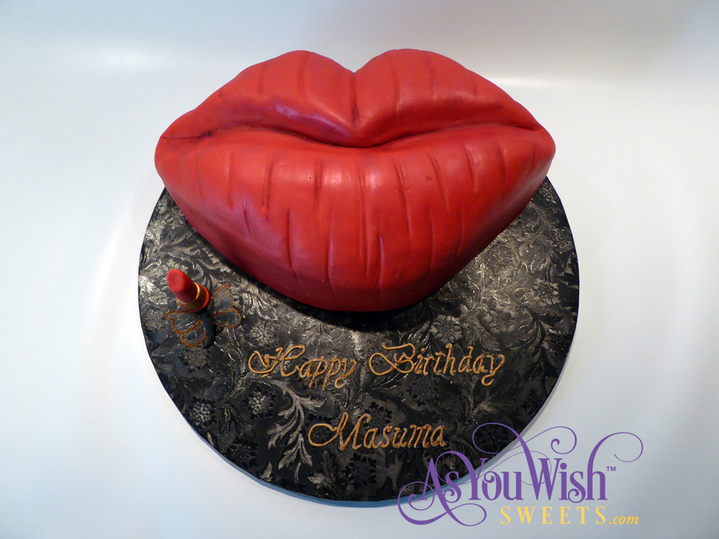 Carved Lips Birthday Cake sm
